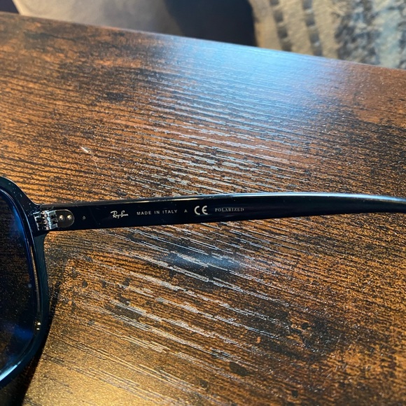 Mens ray-ban sunglasses worn once - Picture 6 of 8